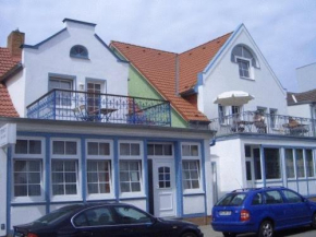 Гостиница Hotel Zum Strand  Варнемюнде